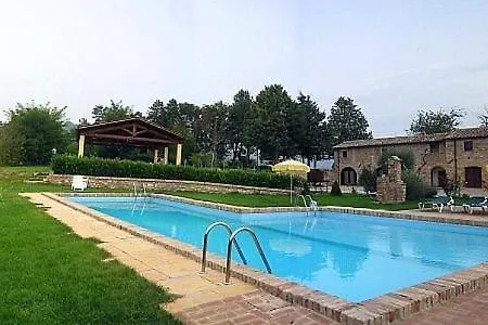 Sleeps 4 Pool Wifi Apartment