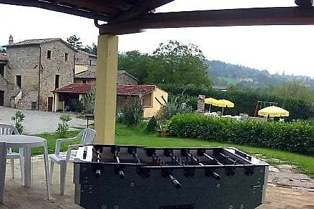 Apartment Sleeps 4 Pool Wifi Carpini